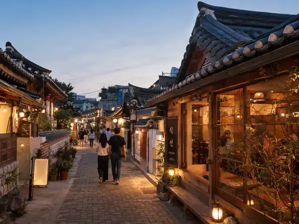 Warm evening hanok alley visual for the 益善洞 stop